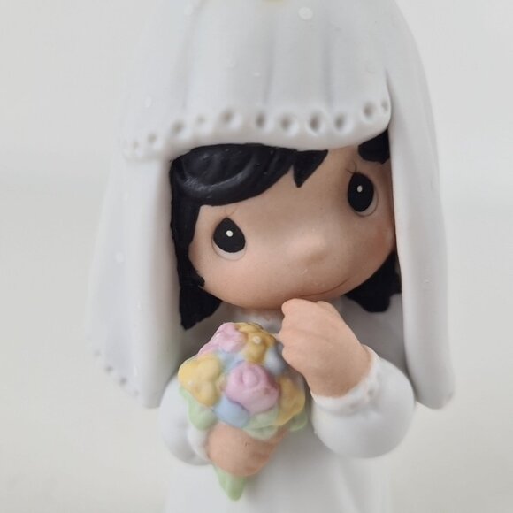 Precious Moments 795380 Asian Bride Bridal Party Porcelain Figurine - Picture 4 of 5